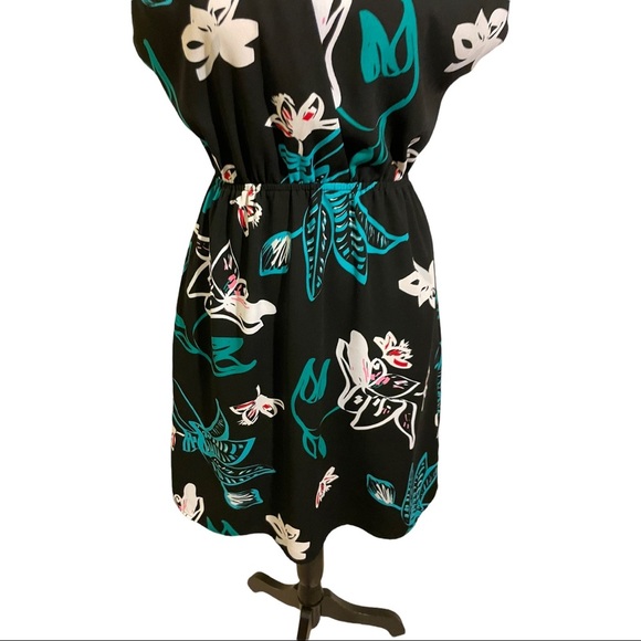 Halogen Dress faux wrap pullover floral elastic waist size XX-Small. Pockets - Picture 5 of 12
